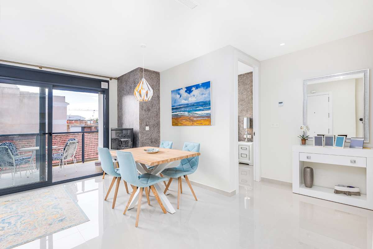 2-Bedroom Apartment in Pilar de la Horadada - Image 1