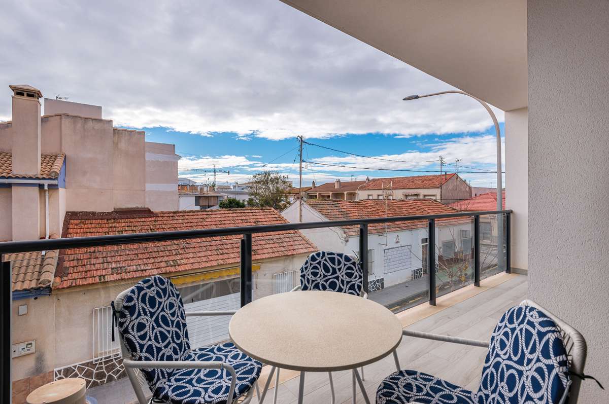 2-Bedroom Apartment in Pilar de la Horadada - Image 6