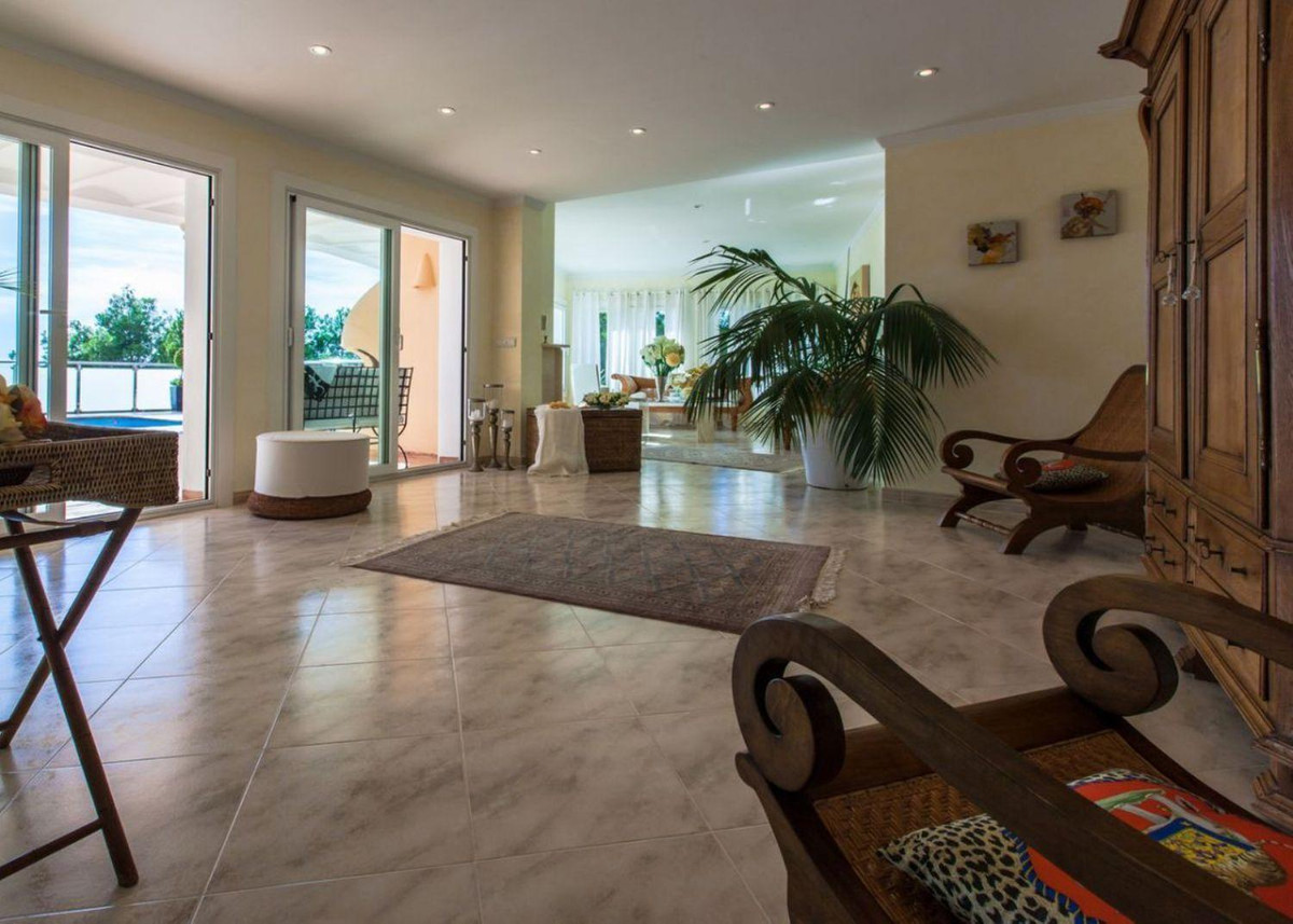 3-Bedroom Detached House in  Altea | Sunny Casas - Costa ... - Image 9