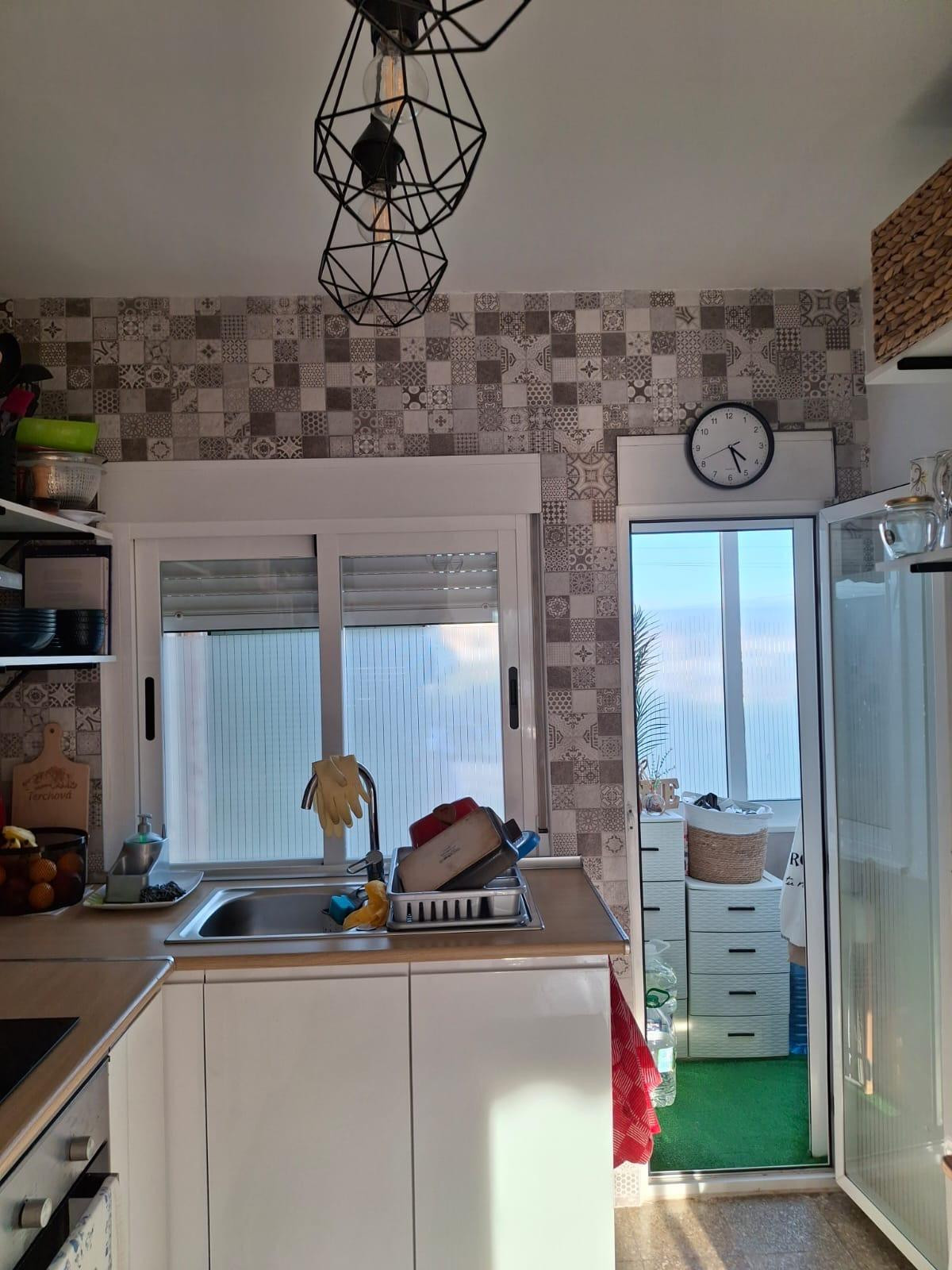 3-Bedroom Middle Floor Apartment in  Villajoyosa | Sunny ... - Image 2