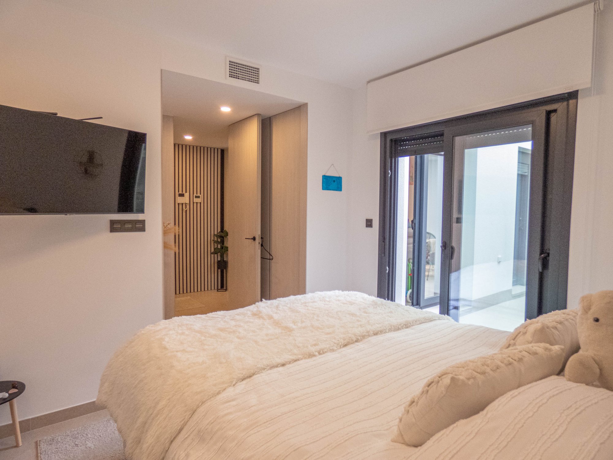 3-Bedroom Apartment in Guardamar del Segura - Image 23