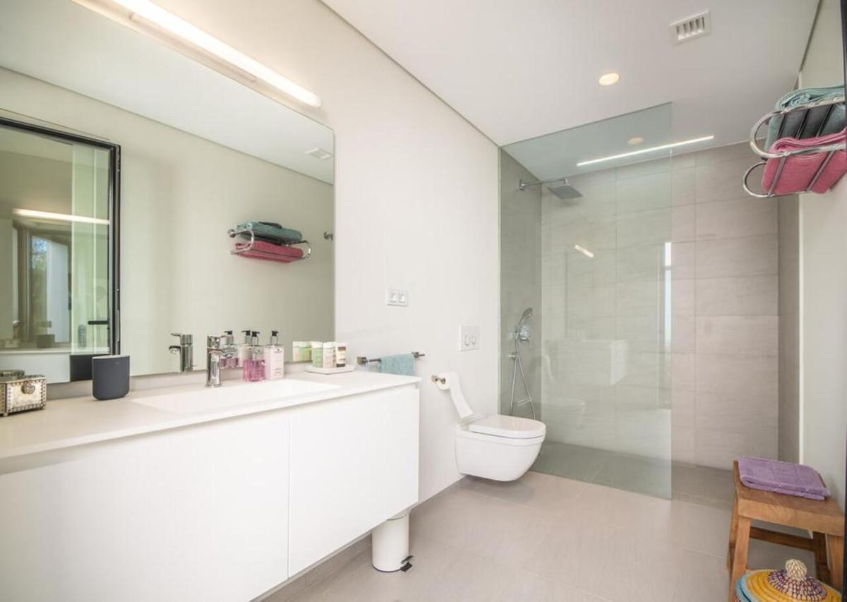 Villa individuelle de 4 Chambres à Las Colinas Golf, San ... - Image 18