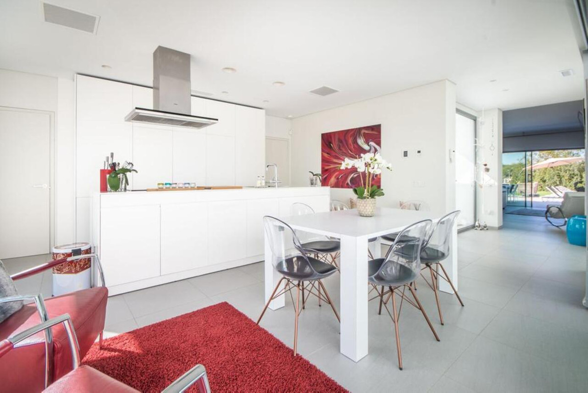 Villa individuelle de 4 Chambres à Las Colinas Golf, San ... - Image 4