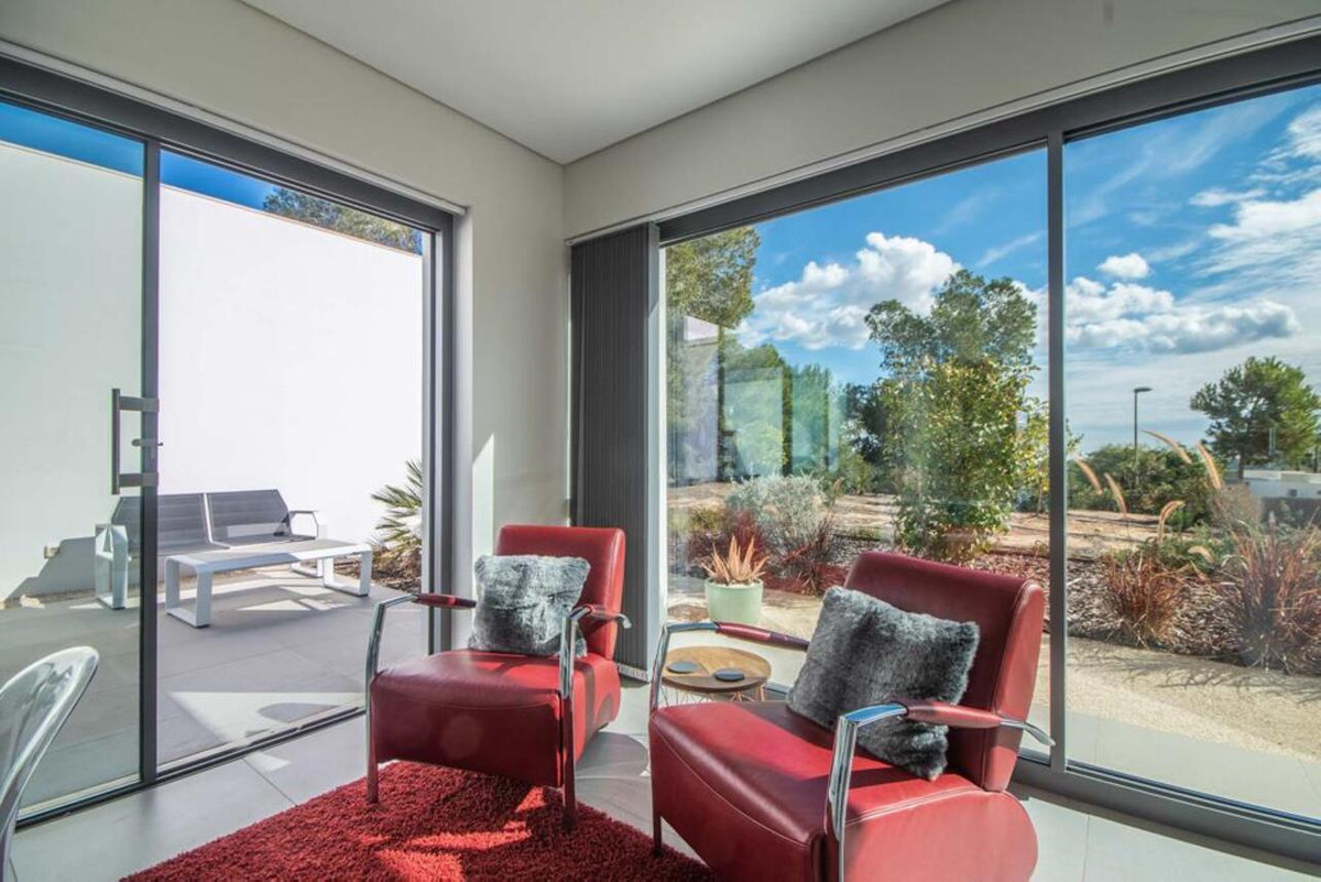 Villa individuelle de 4 Chambres à Las Colinas Golf, San ... - Image 5