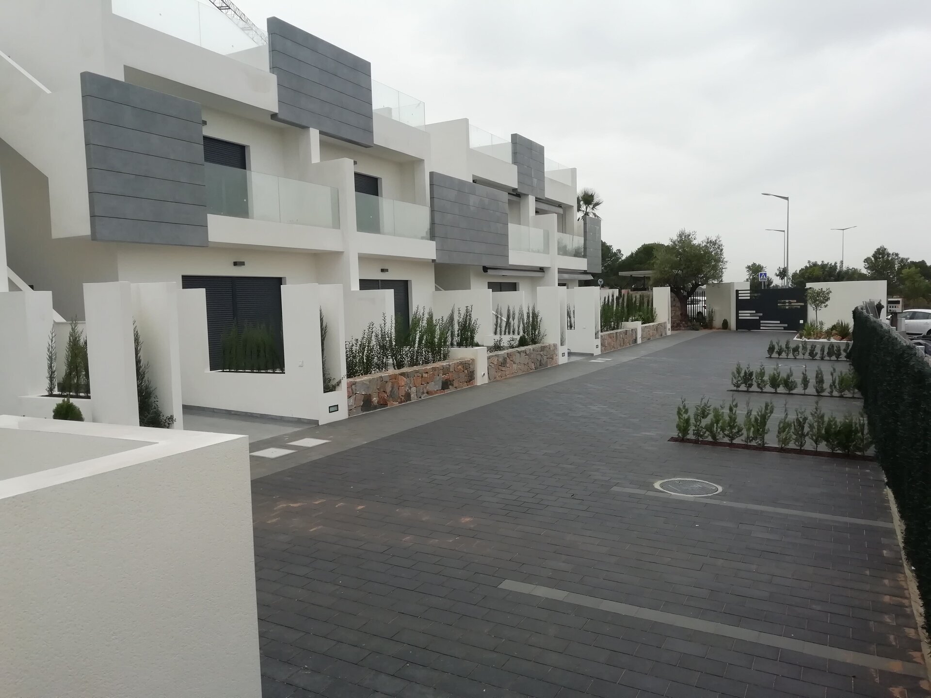 Bungalow met 3 Slaapkamers in Torrevieja - Image 13