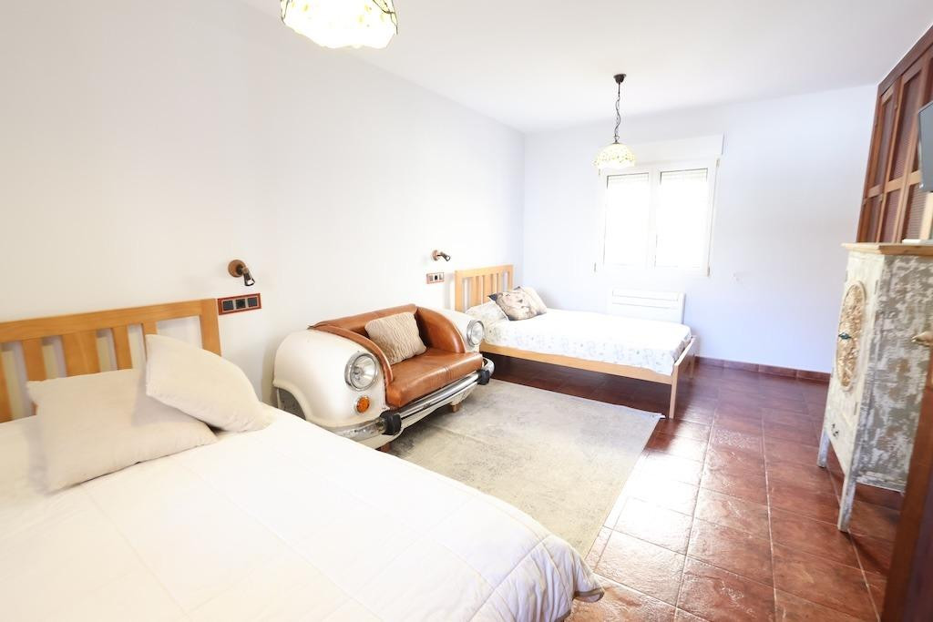 4-Bedroom Detached House in Villamartin, Orihuela Costa |... - Image 17