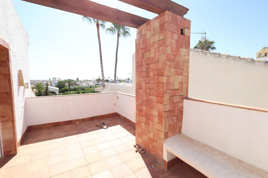 4-Bedroom Detached House in Villamartin, Orihuela Costa |... - Image 23
