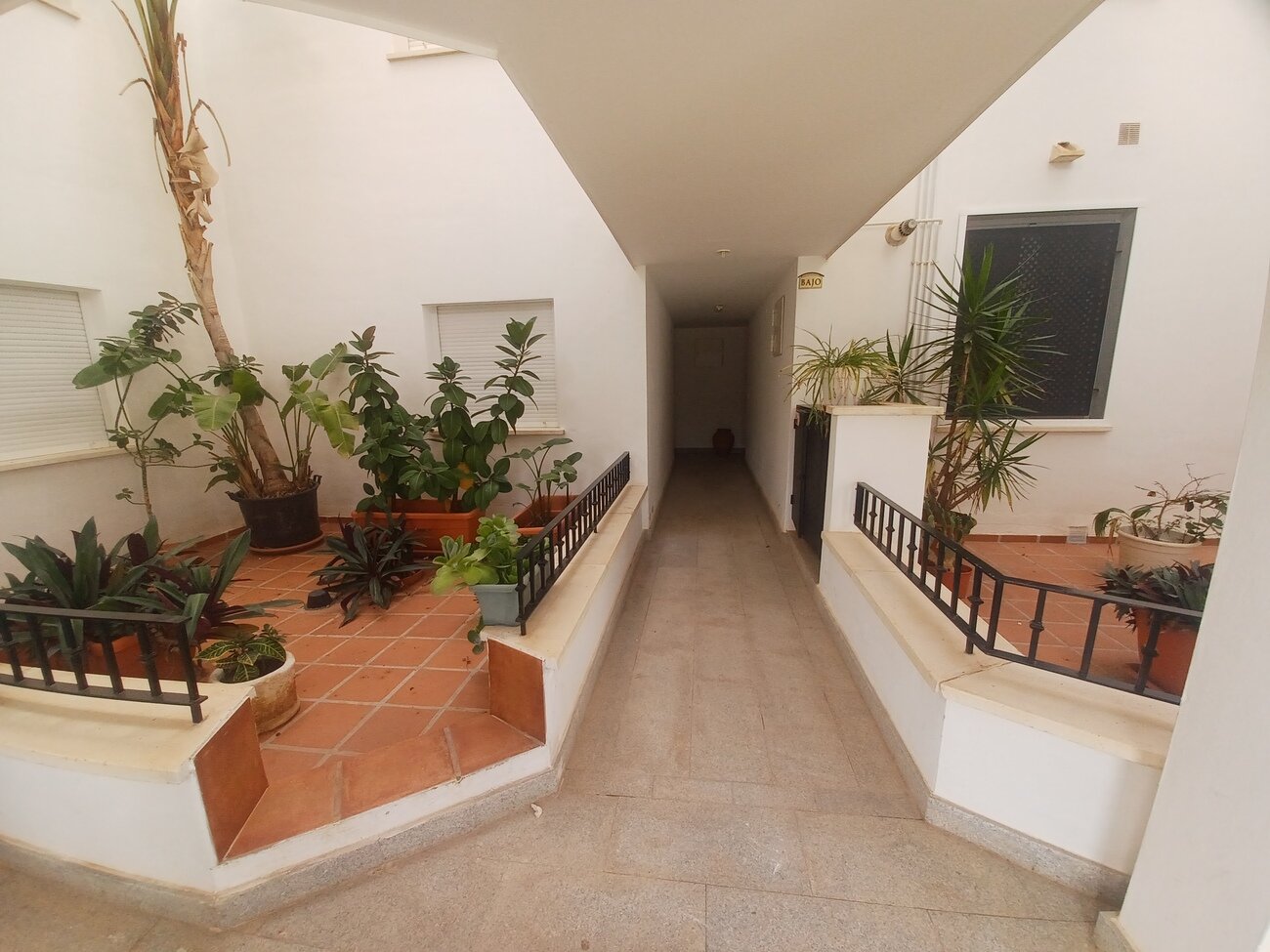 2-Bedroom Apartment in Sucina, Sucina - Image 26