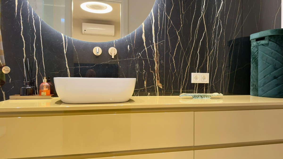 3-Bedroom Middle Floor Apartment in Benidorm | Sunny Cas... - Image 13