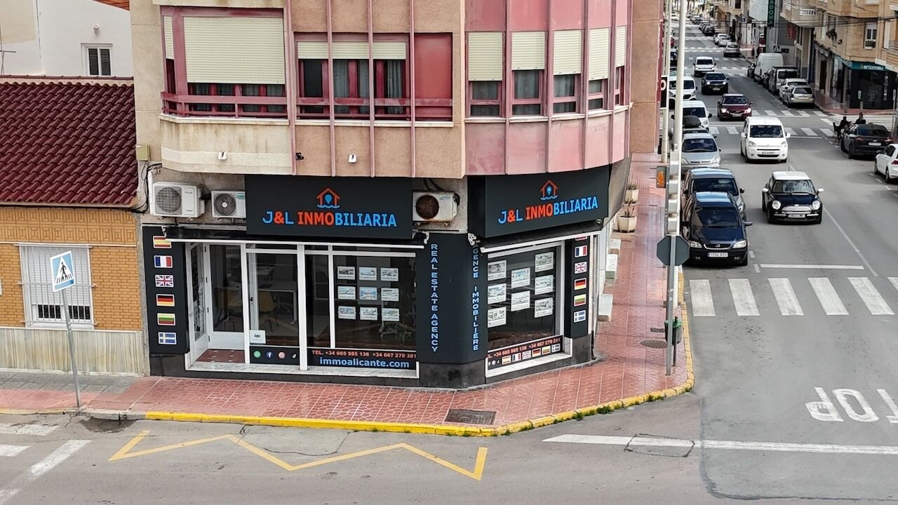 2-Bedroom Apartment in El Edén - Los Estaños, Guardamar del Segura - Image 16
