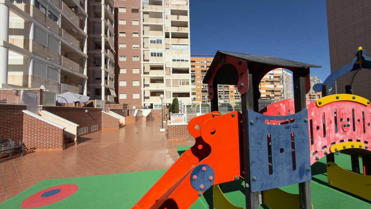 1-Bedroom Middle Floor Apartment in  Villajoyosa | Sunny ... - Image 19