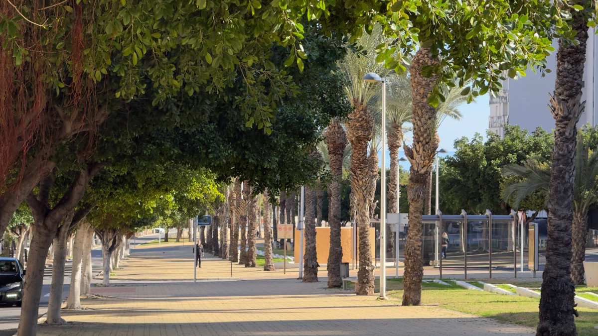 1-Bedroom Middle Floor Apartment in  Villajoyosa | Sunny ... - Image 2