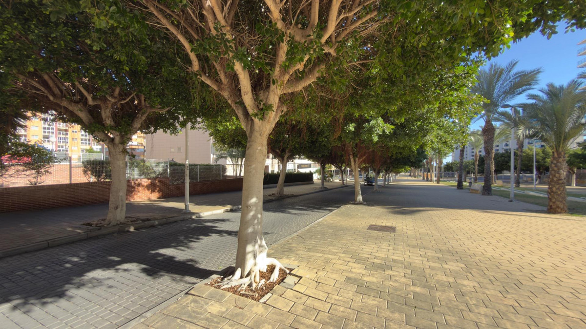 1-Bedroom Middle Floor Apartment in  Villajoyosa | Sunny ... - Image 20