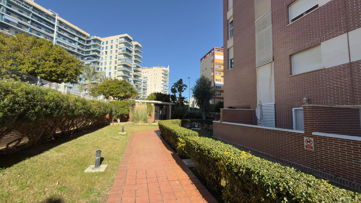 1-Bedroom Middle Floor Apartment in  Villajoyosa | Sunny ... - Image 21