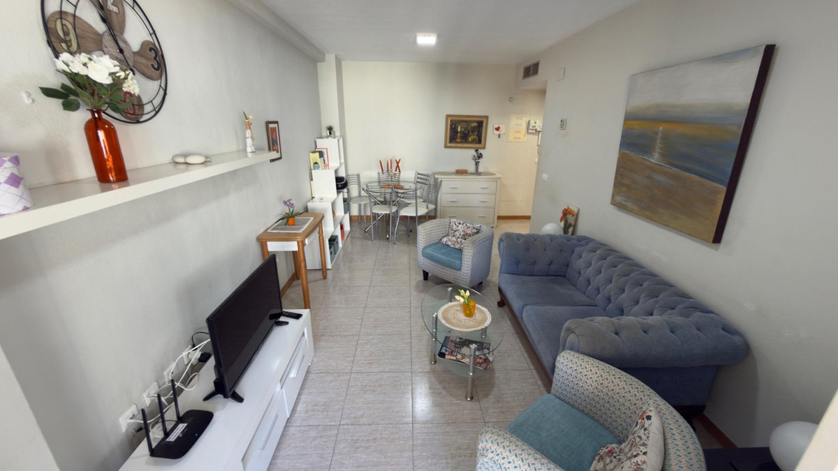 1-Bedroom Middle Floor Apartment in  Villajoyosa | Sunny ... - Image 4