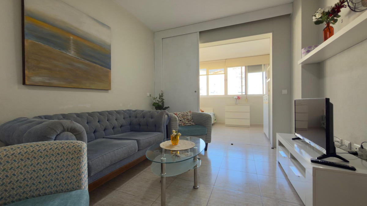 1-Bedroom Middle Floor Apartment in  Villajoyosa | Sunny ... - Image 6