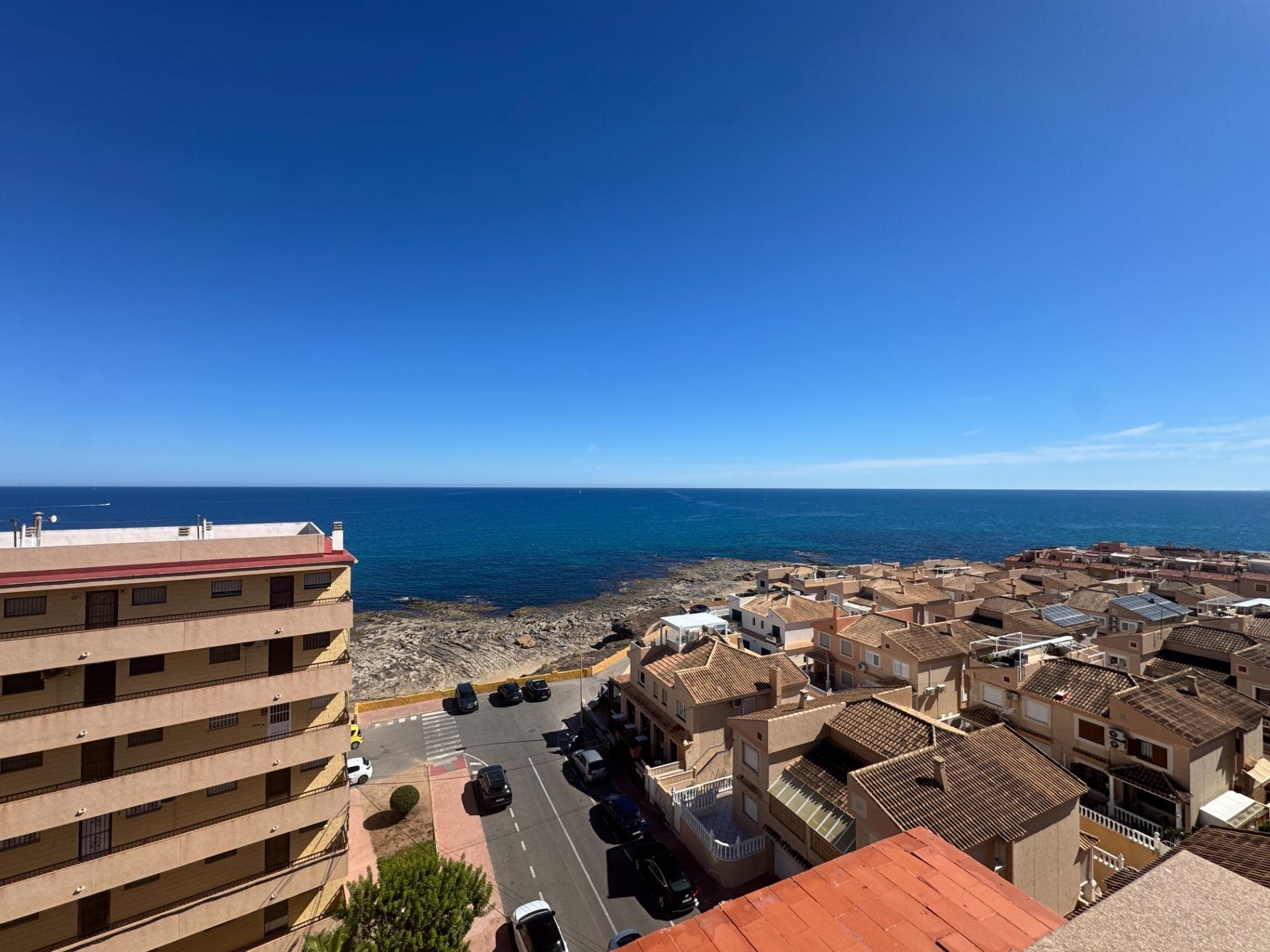2-Bedroom Apartment in Cabo Cervera, Torrevieja - Image 12