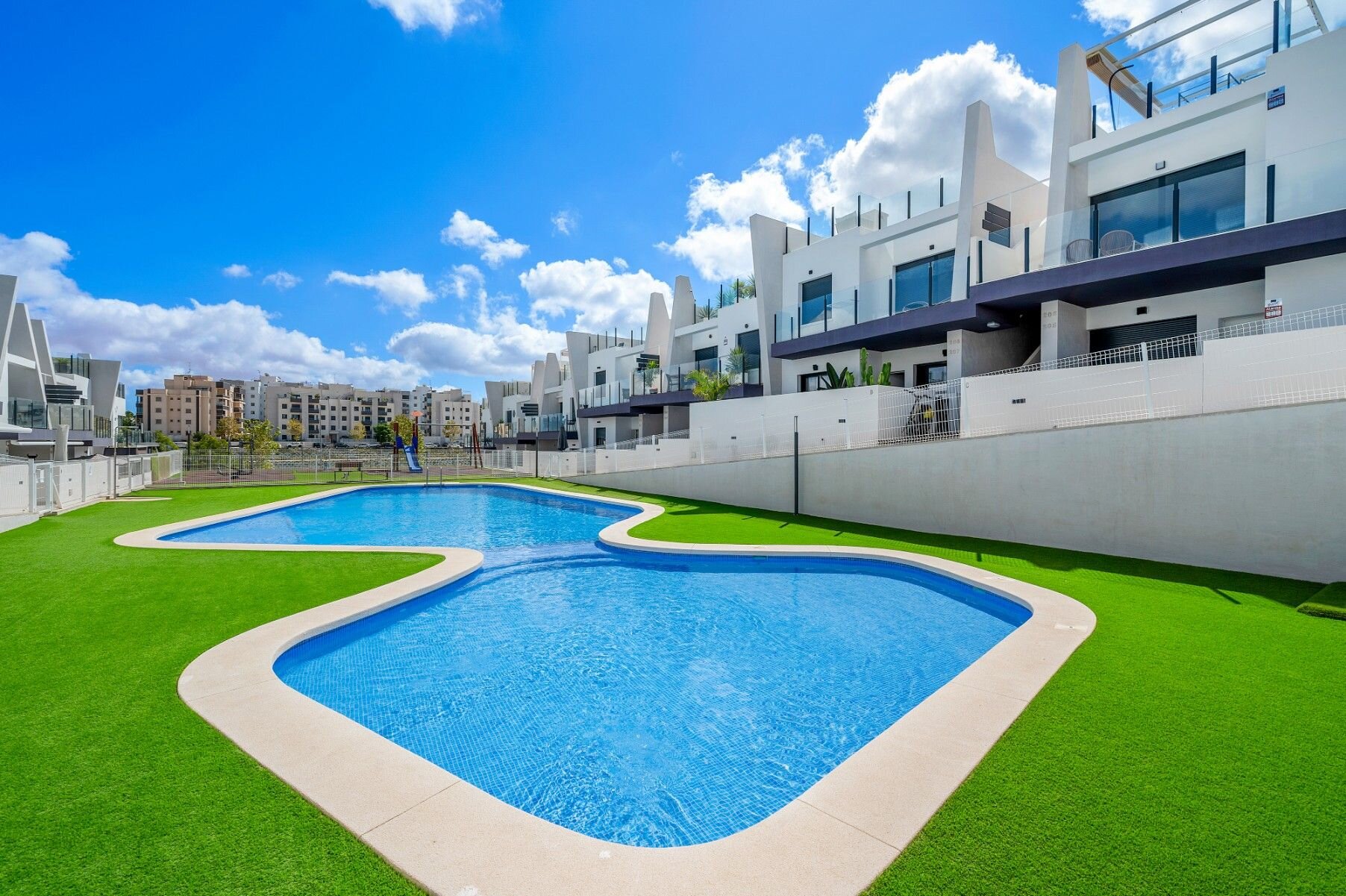 Appartement met 2 Slaapkamers in Pueblo, San Miguel de Salinas - Image 3