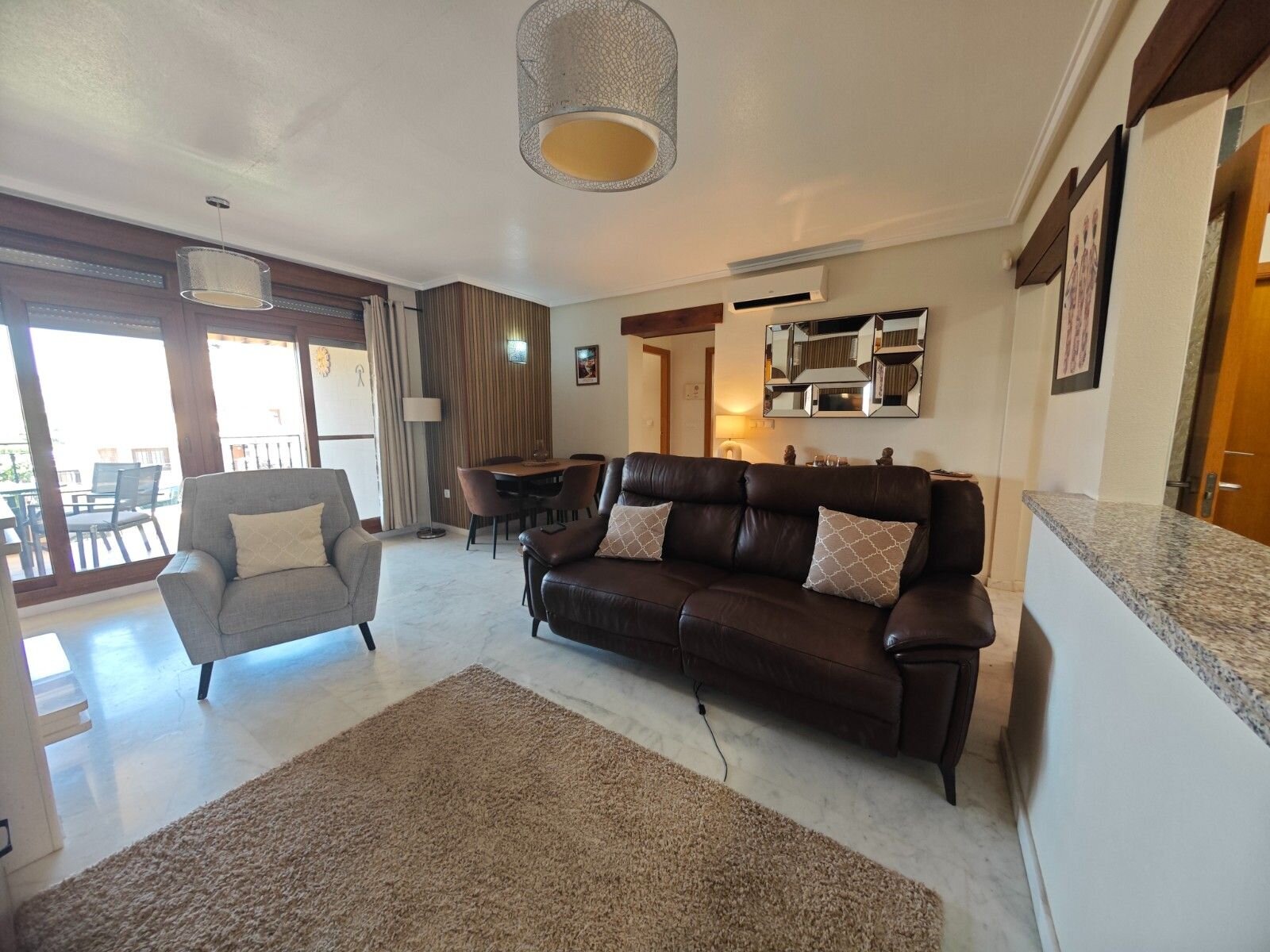 2-Bedroom Apartment in Comunidad Valenciana, Algorfa - Image 14