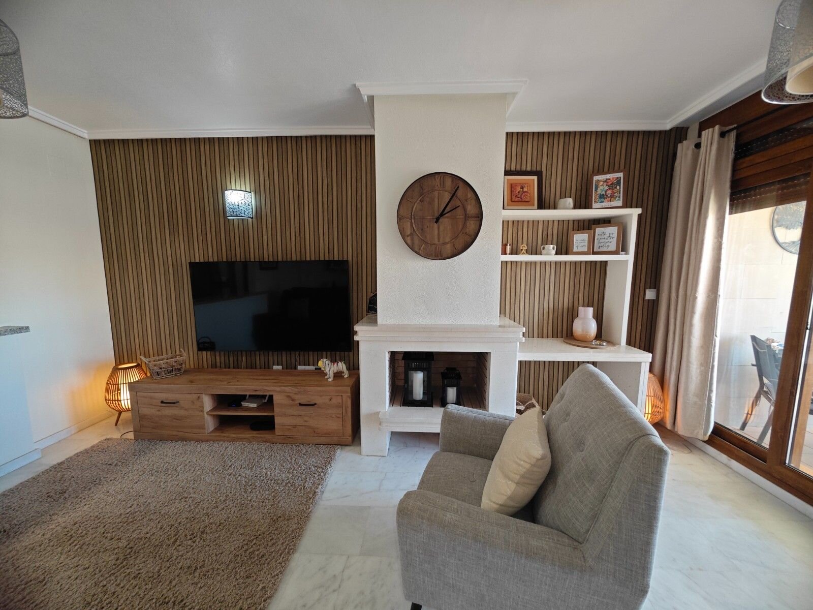 2-Bedroom Apartment in Comunidad Valenciana, Algorfa - Image 15