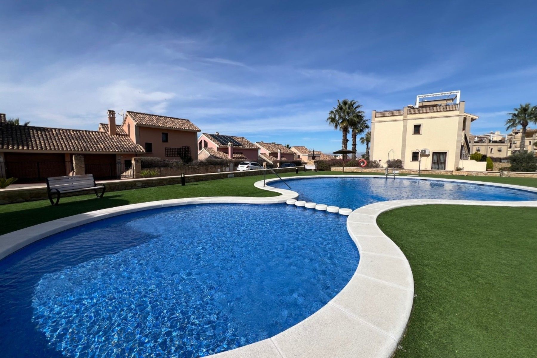 2-Bedroom Apartment in Comunidad Valenciana, Algorfa - Image 2