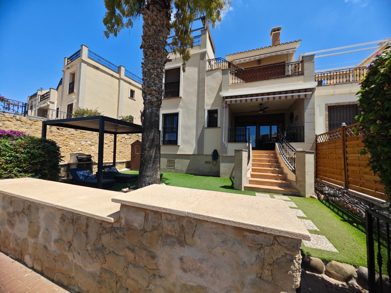 2-Bedroom Apartment in Comunidad Valenciana, Algorfa - Image 34