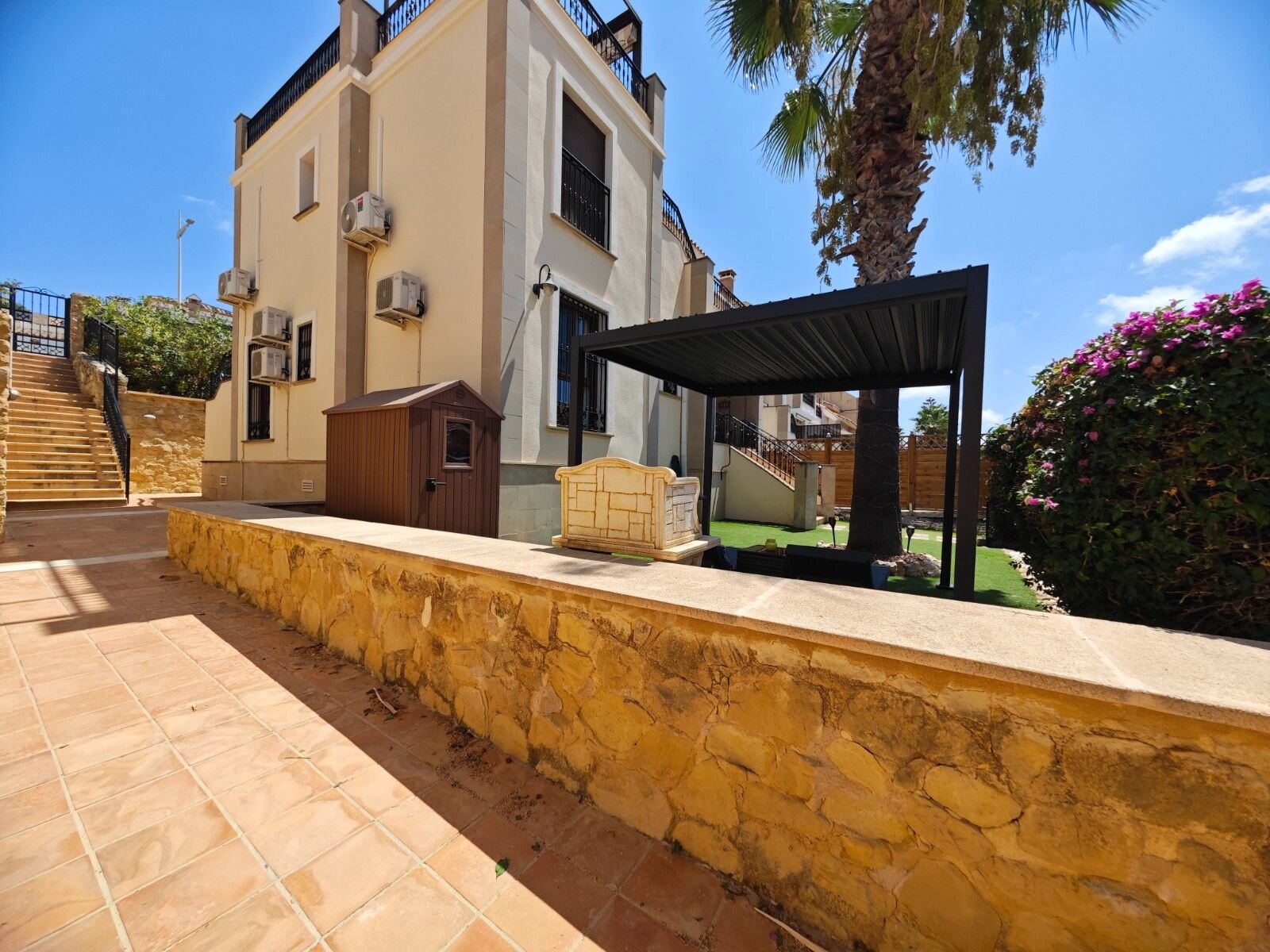 2-Bedroom Apartment in Comunidad Valenciana, Algorfa - Image 37