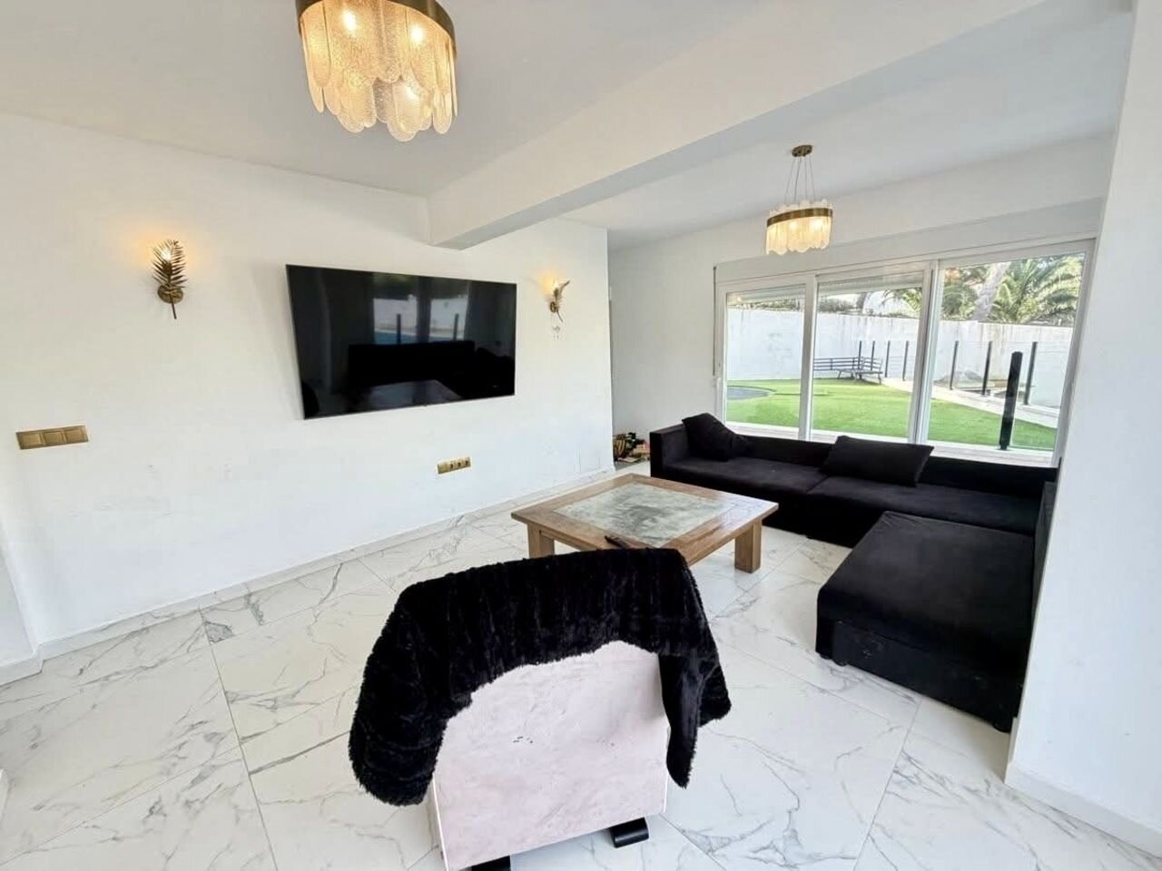Villa de 6 Chambres à Villamartín-las Filipinas, Orihuela Costa - Image 10
