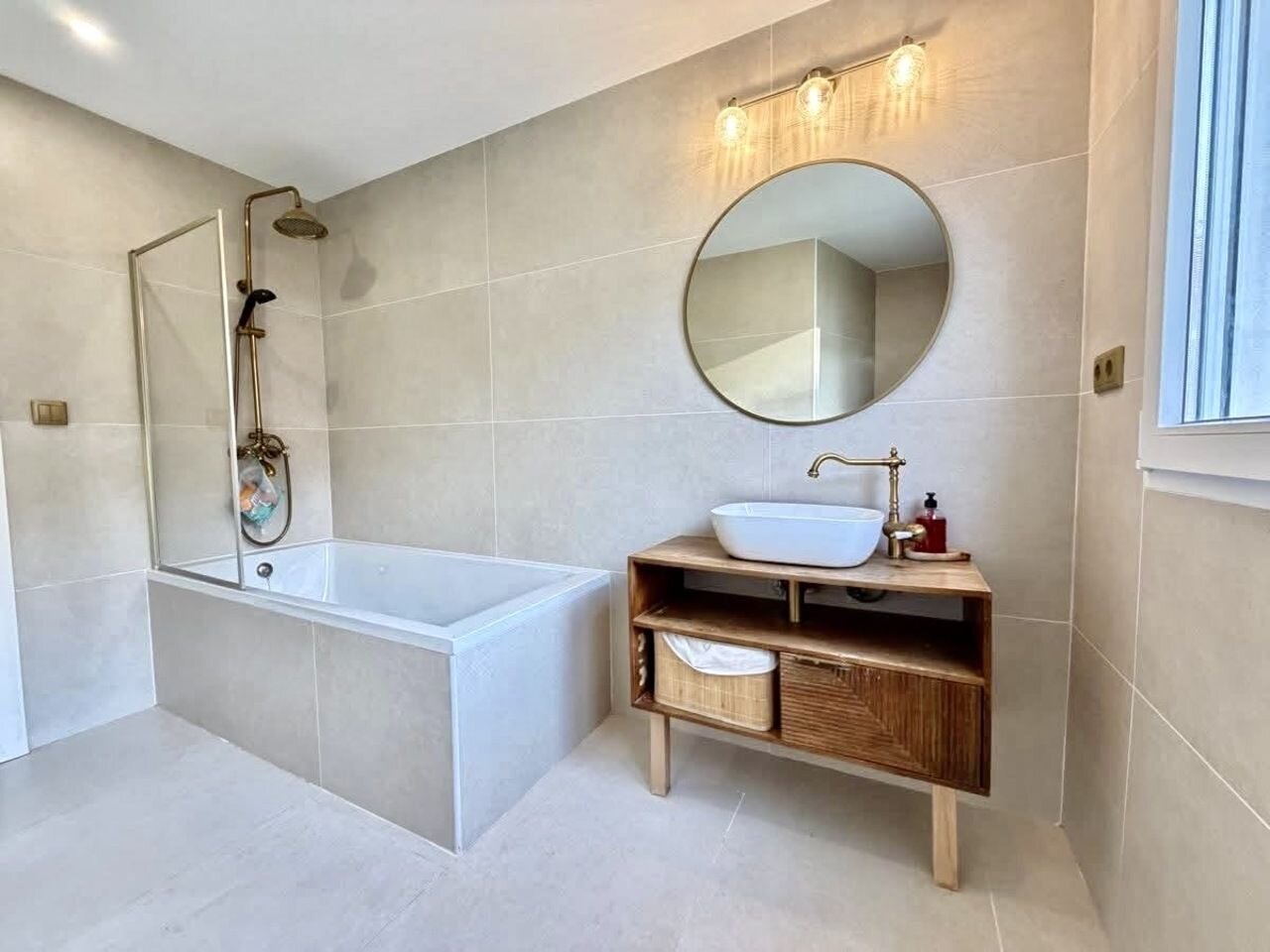 Villa de 6 Chambres à Villamartín-las Filipinas, Orihuela Costa - Image 25