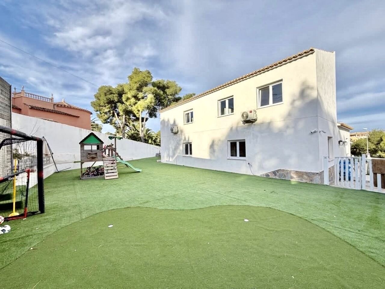 Villa de 6 Chambres à Villamartín-las Filipinas, Orihuela Costa - Image 3