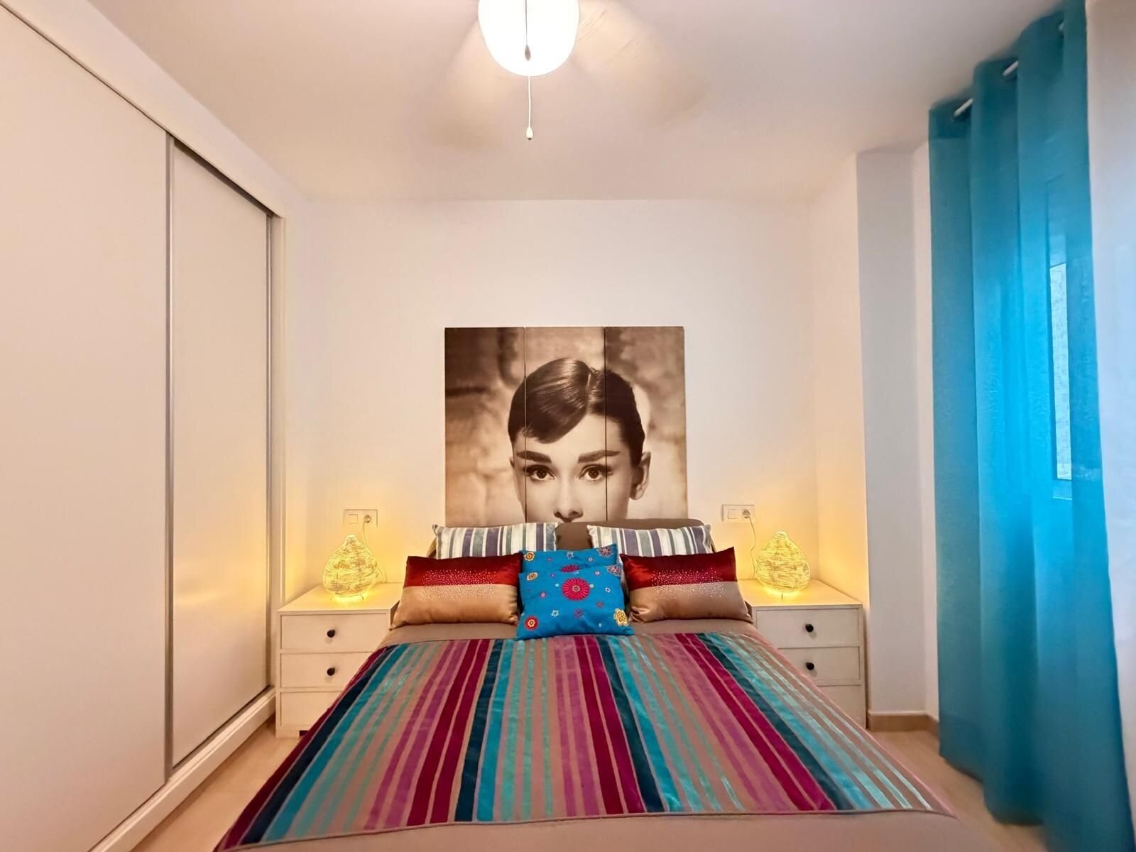 2-Bedroom Apartment in Paseo Maritimo, Torrevieja - Image 14
