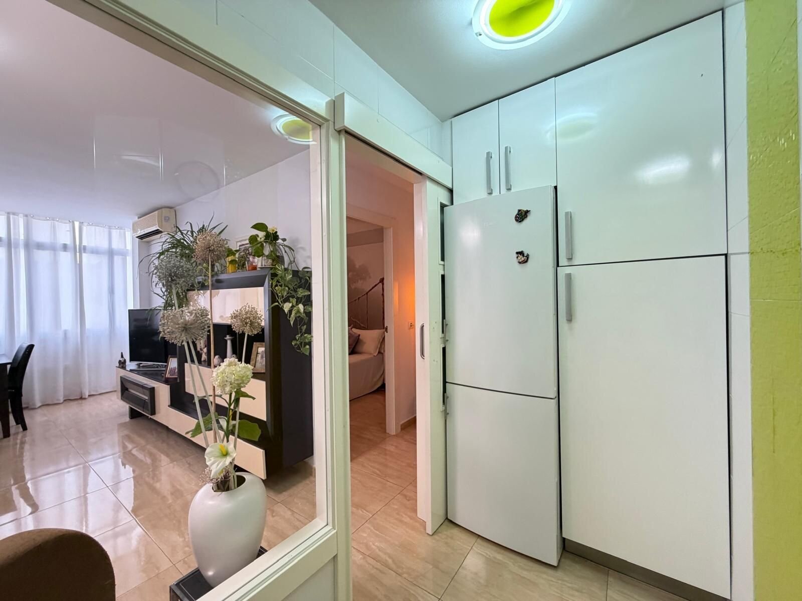 2-Bedroom Apartment in Paseo Maritimo, Torrevieja - Image 32