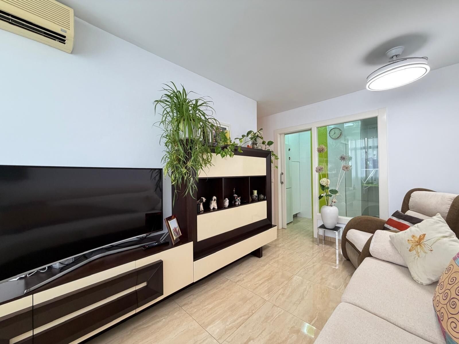 2-Bedroom Apartment in Paseo Maritimo, Torrevieja - Image 38