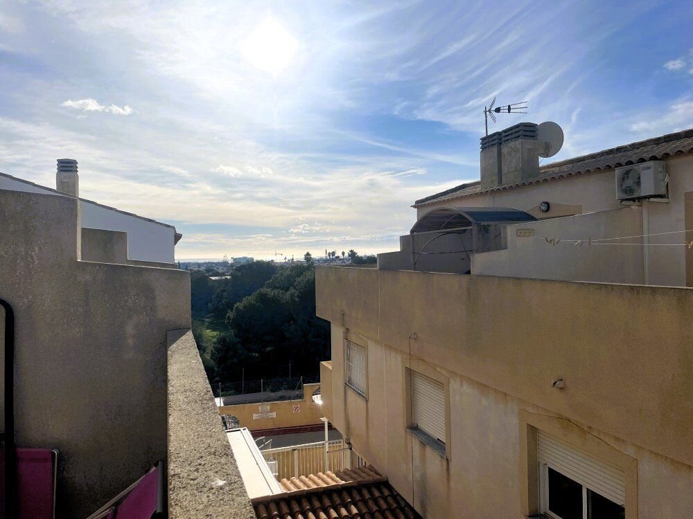 3-Bedroom House in Los Altos, Orihuela Costa - Image 11