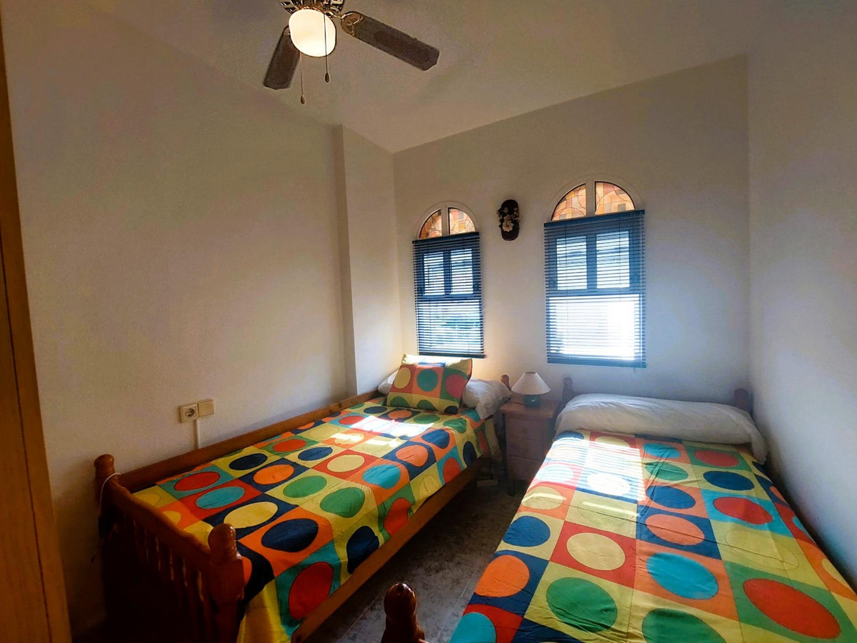 2-Bedroom Bungalow in Playa Flamenca, Orihuela Costa | Su... - Image 13