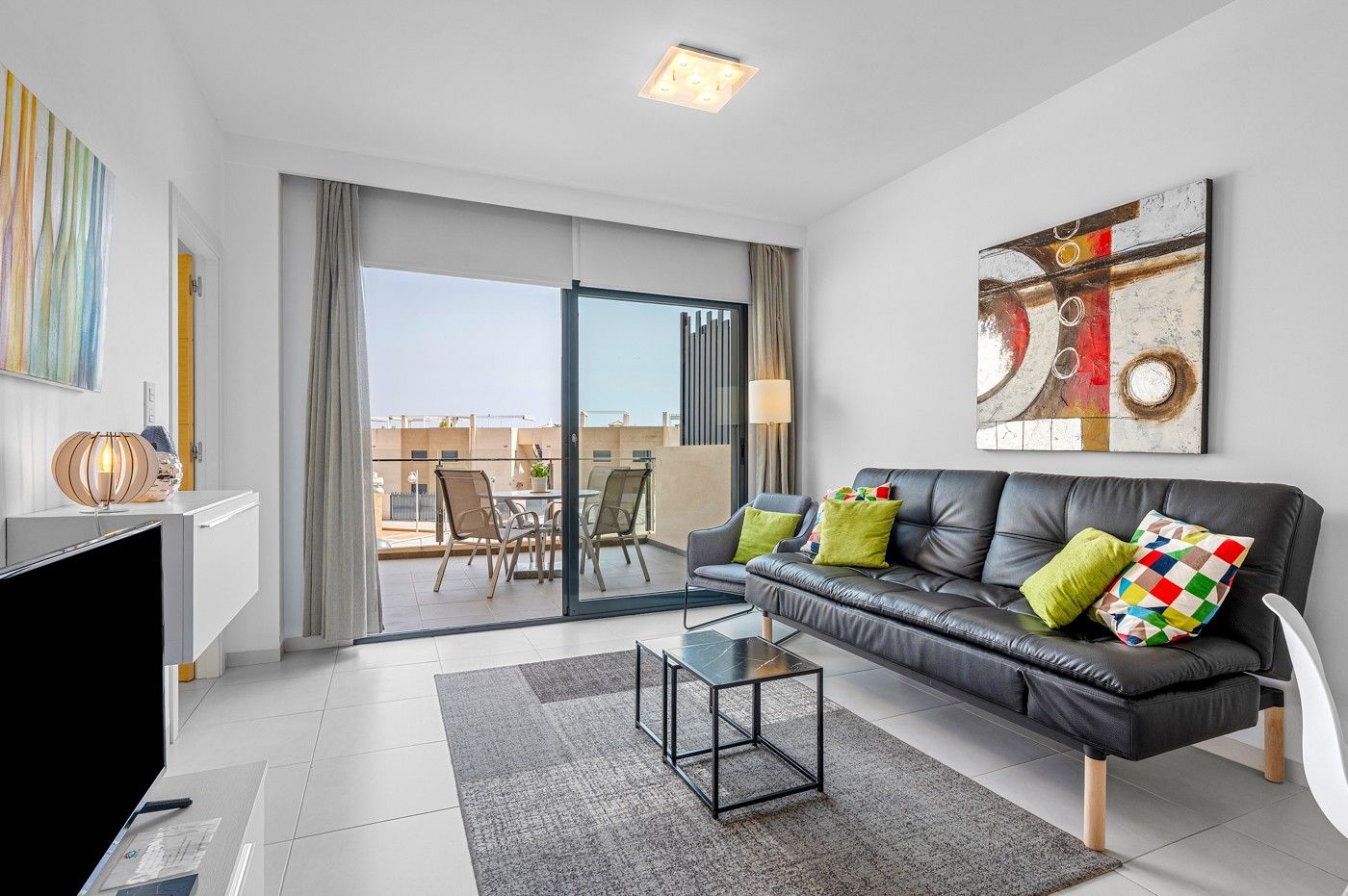 2-Bedroom Apartment in Lomas de Cabo Roig, Orihuela Costa - Image 4