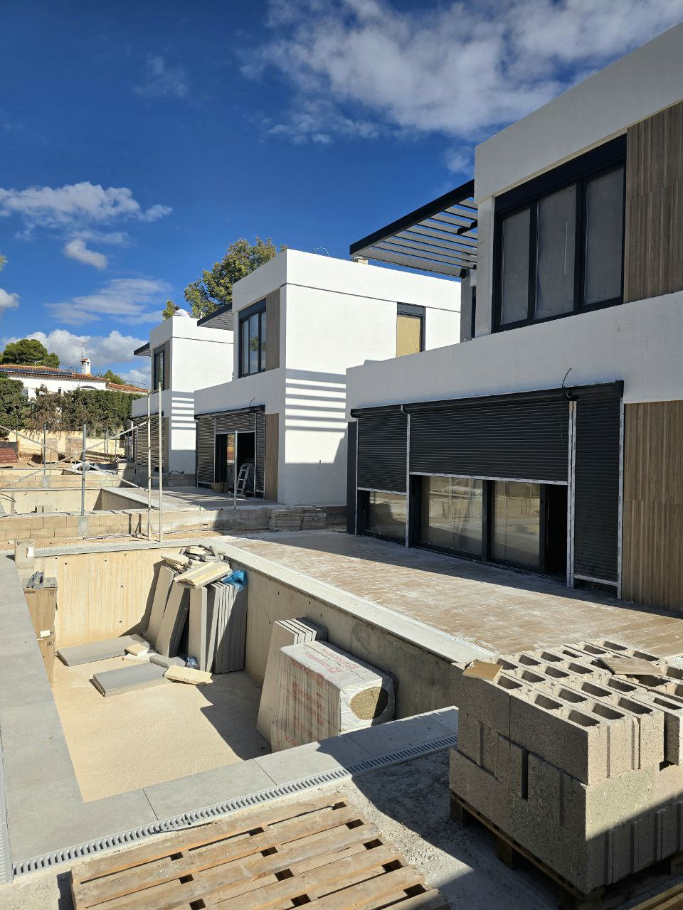 3-Bedroom Detached House in La Nucia - Image 14