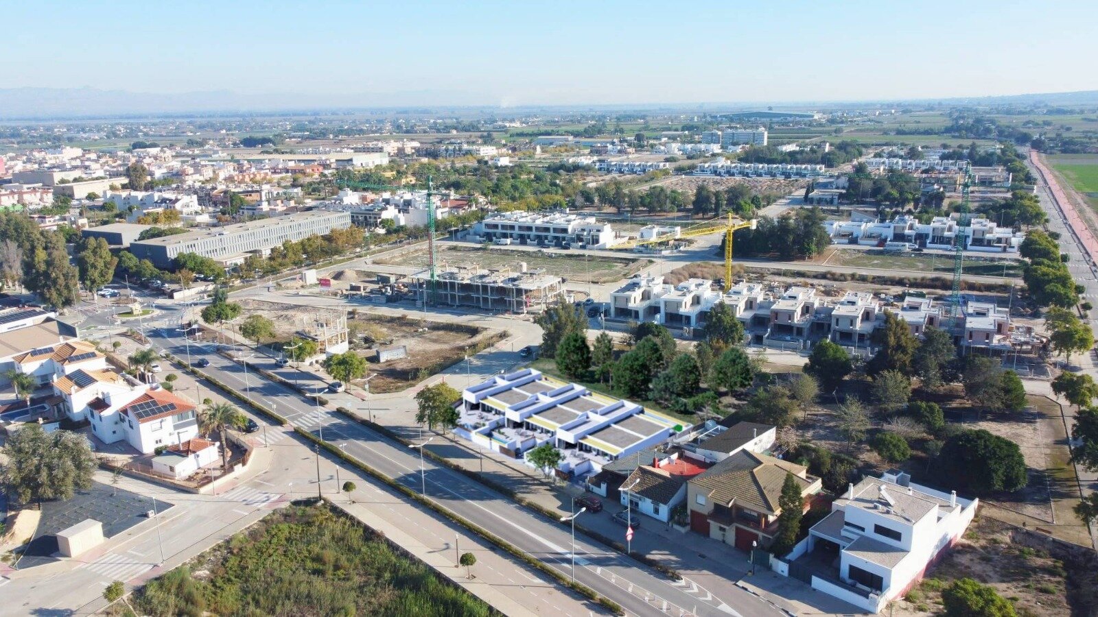 3-Bedroom Townhouse in Dolores - Image 4