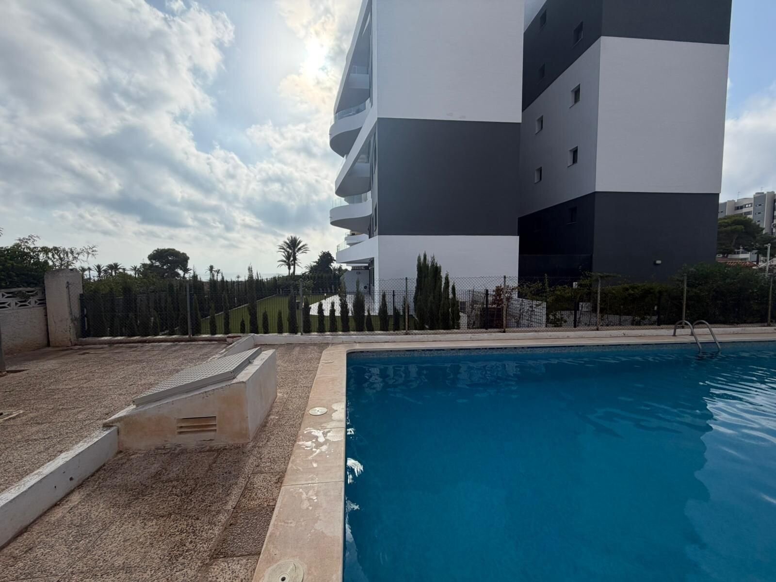 2-Bedroom Apartment in Punta Prima, Torrevieja - Image 1