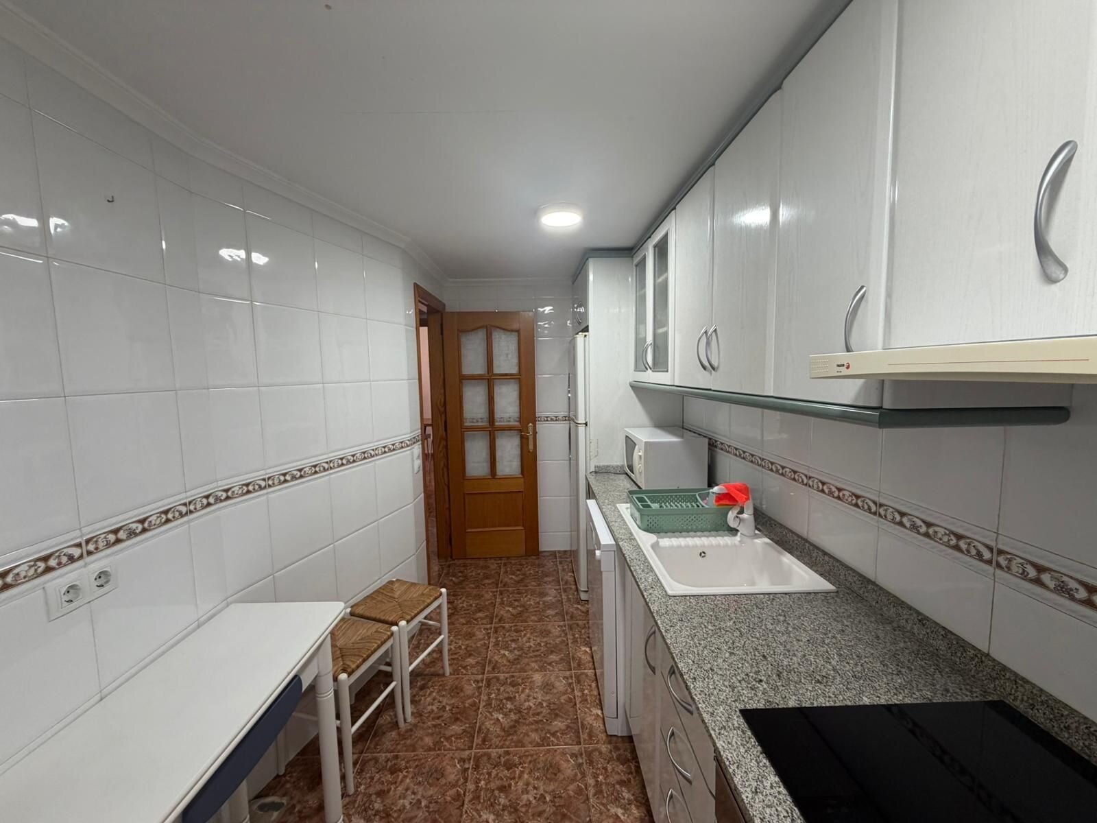 2-Bedroom Apartment in Punta Prima, Torrevieja - Image 6