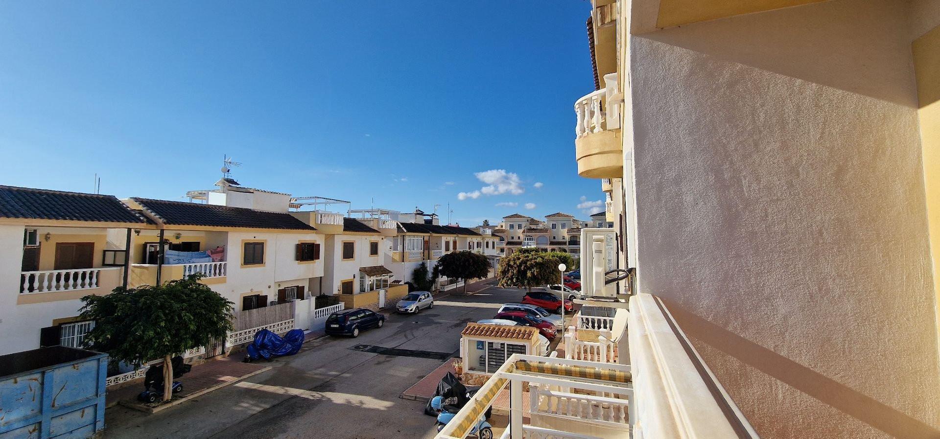 1-Bedroom Apartment in Punta Prima, Orihuela Costa - Image 7