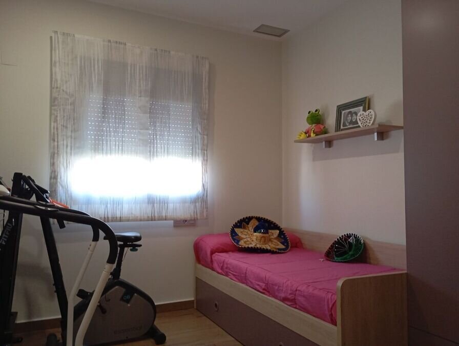 3-Bedroom Villa in Comunidad Valenciana, Almoradi - Image 15
