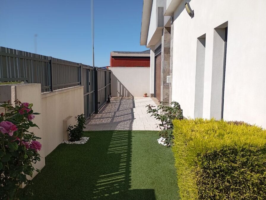 3-Bedroom Villa in Comunidad Valenciana, Almoradi - Image 50