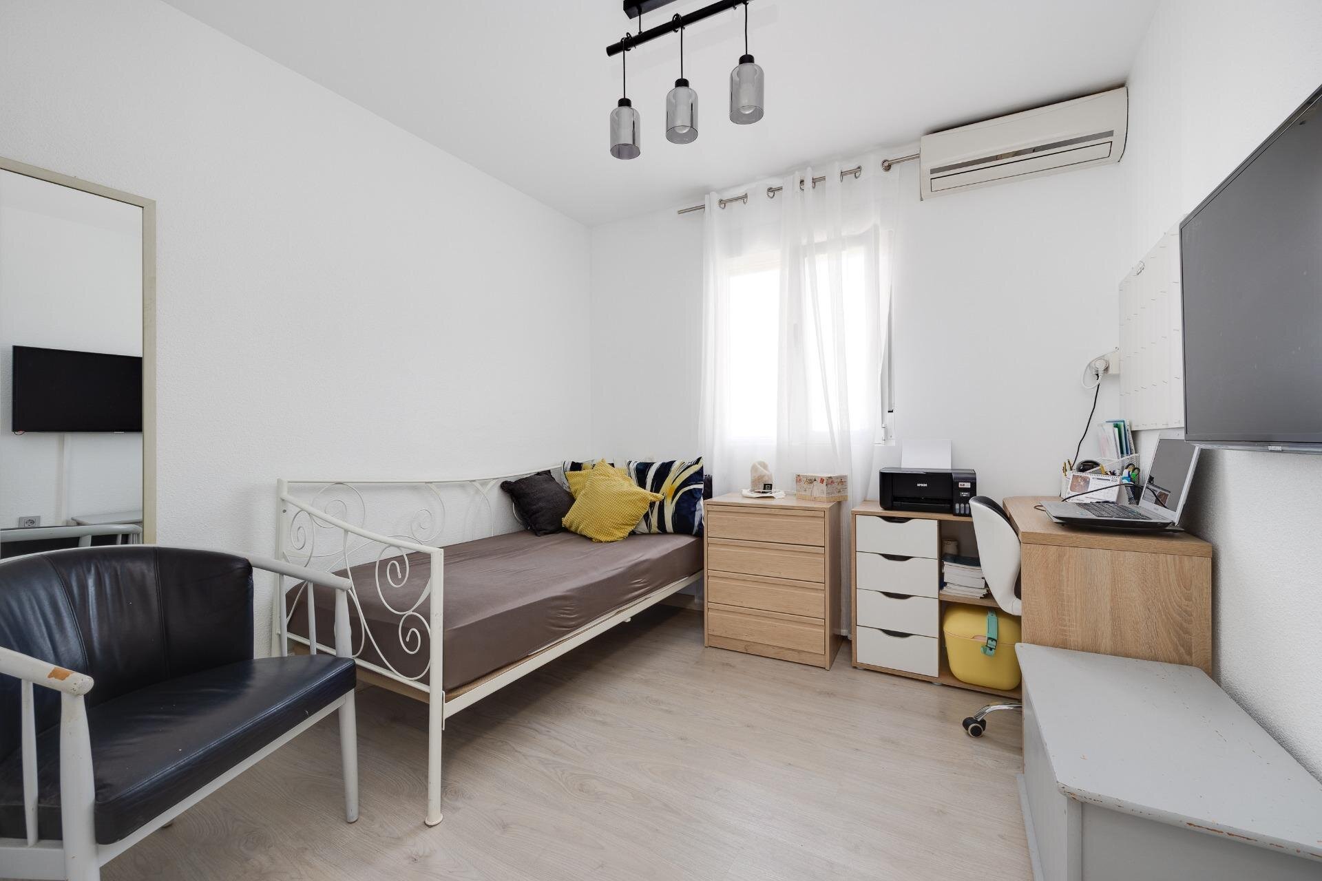 2-Bedroom House in Zona los Frutales, Torrevieja - Image 17