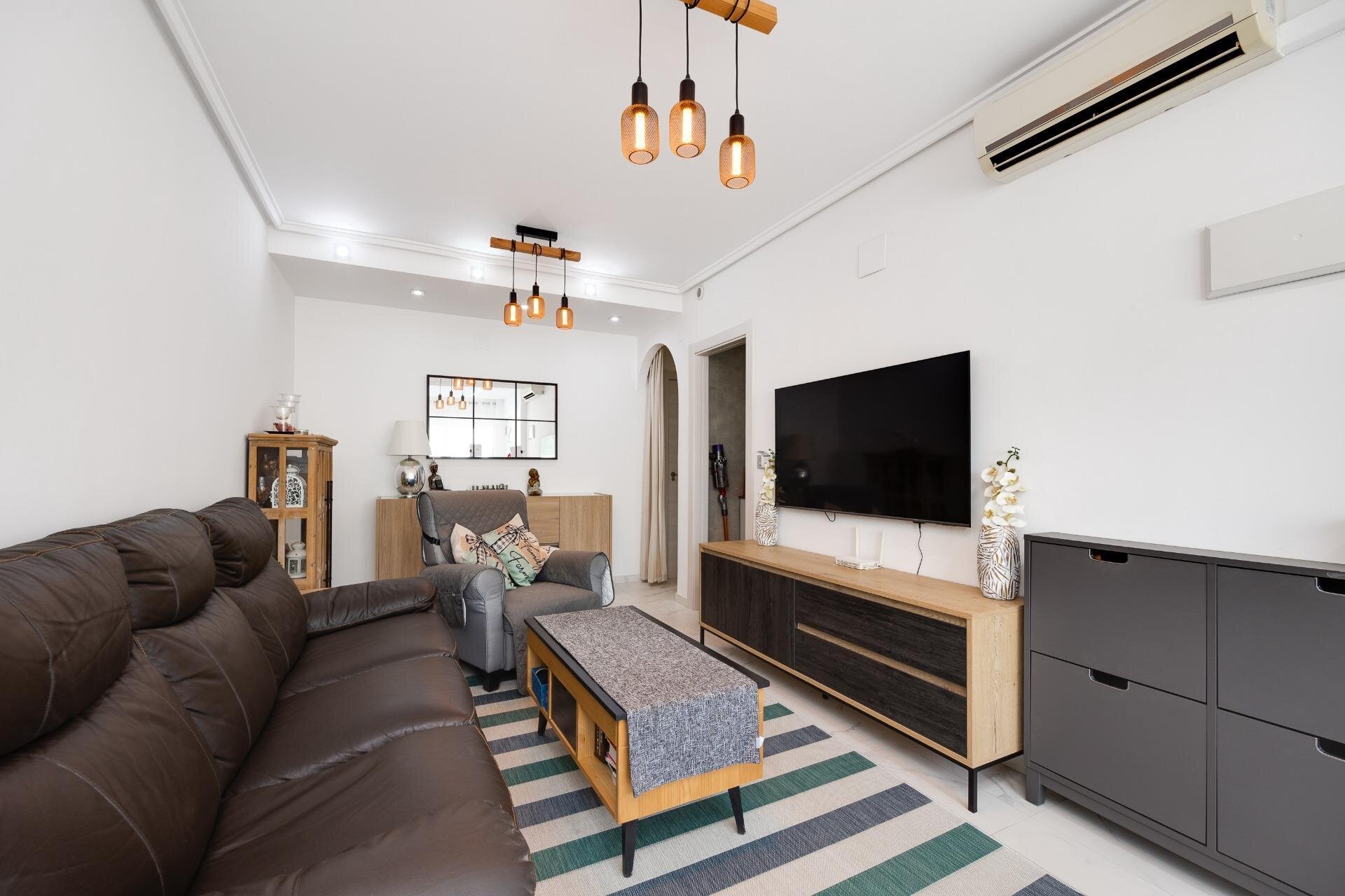 2-Bedroom House in Zona los Frutales, Torrevieja - Image 6