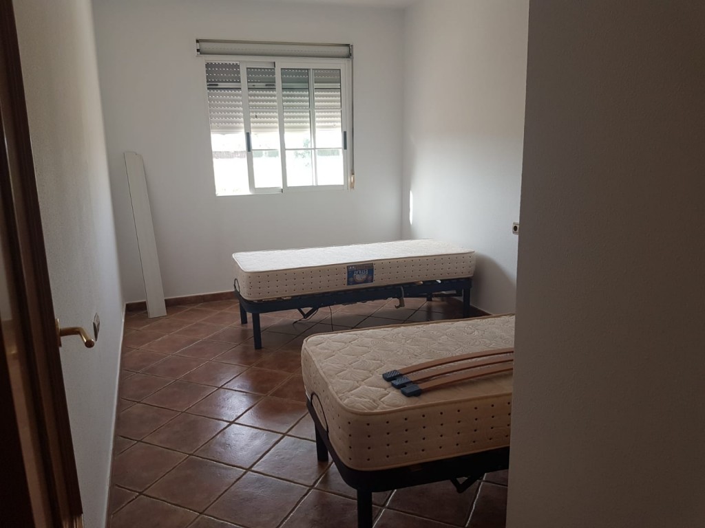 4-Bedroom Villa in Centro de la Ciudad Quesada, Rojales - Image 16