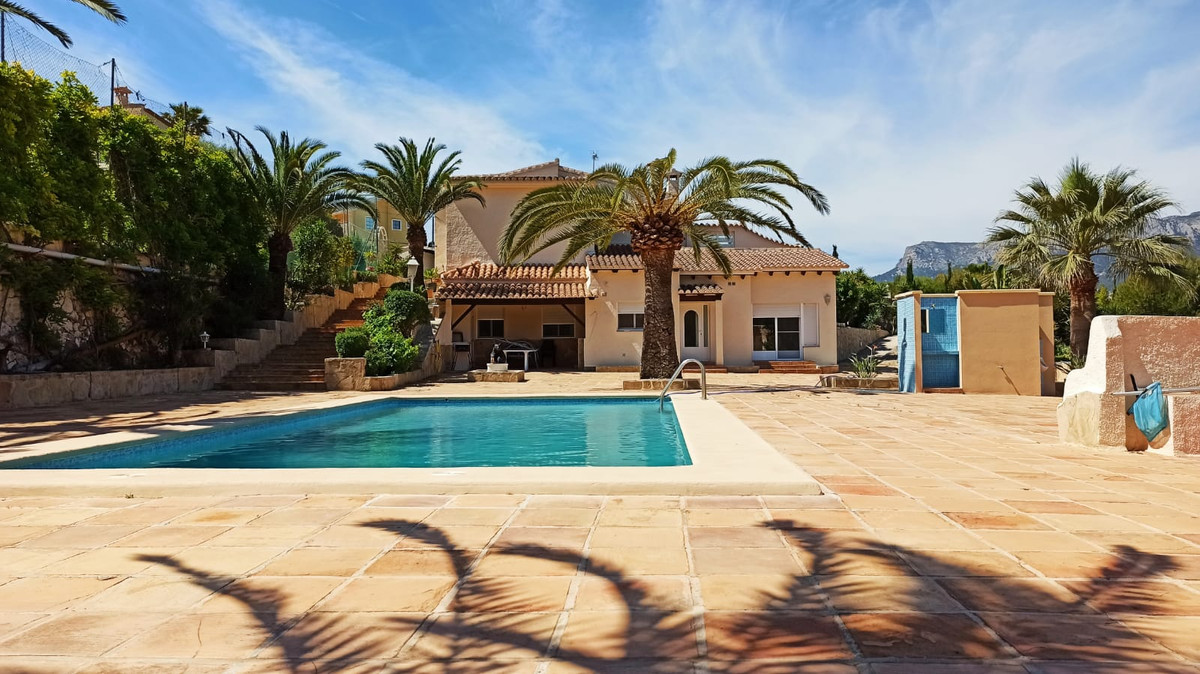 5-Bedroom Detached House in  Calpe | Sunny Casas - Costa ... - Image 1