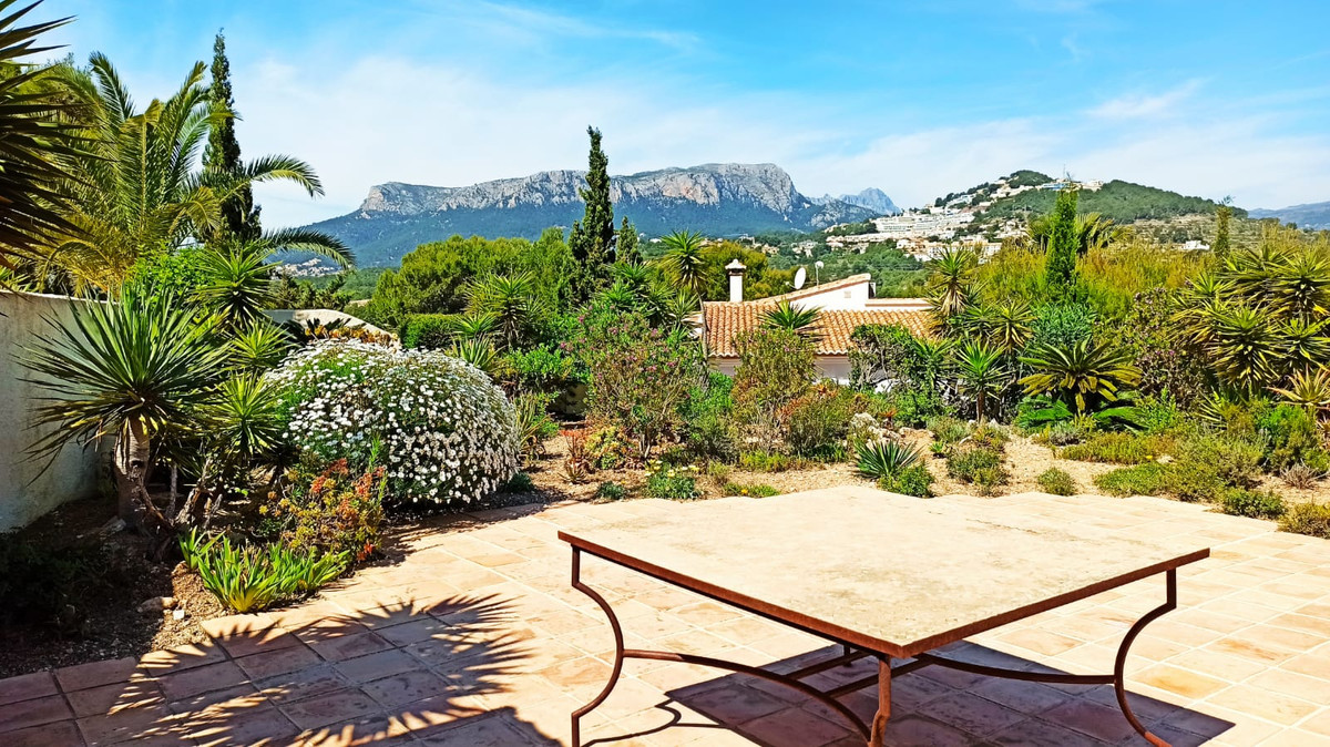 5-Bedroom Detached House in  Calpe | Sunny Casas - Costa ... - Image 10