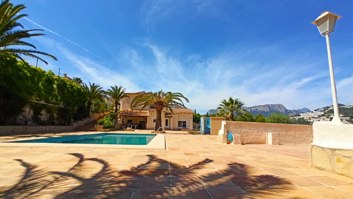 5-Bedroom Detached House in  Calpe | Sunny Casas - Costa ... - Image 12