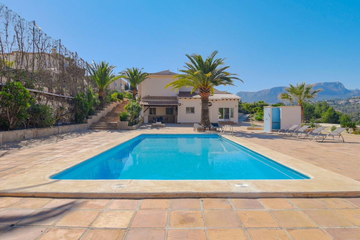 5-Bedroom Detached House in  Calpe | Sunny Casas - Costa ... - Image 2
